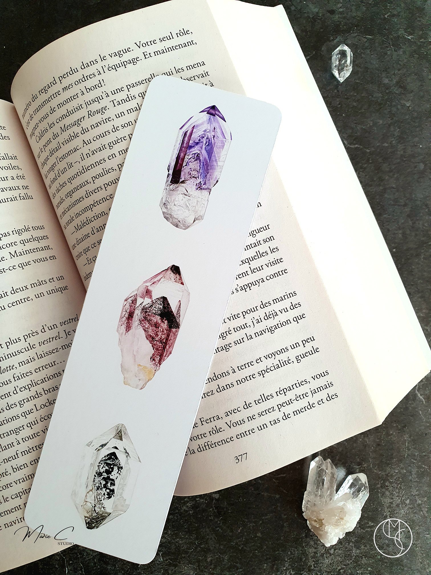 Marque-page quartz fantôme 1 Marque-page illustré de 3 minéraux de type quartz fantôme